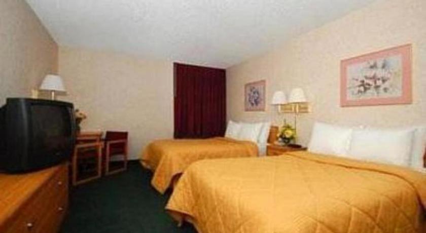 Quality Inn Waynesburg Екстер'єр фото