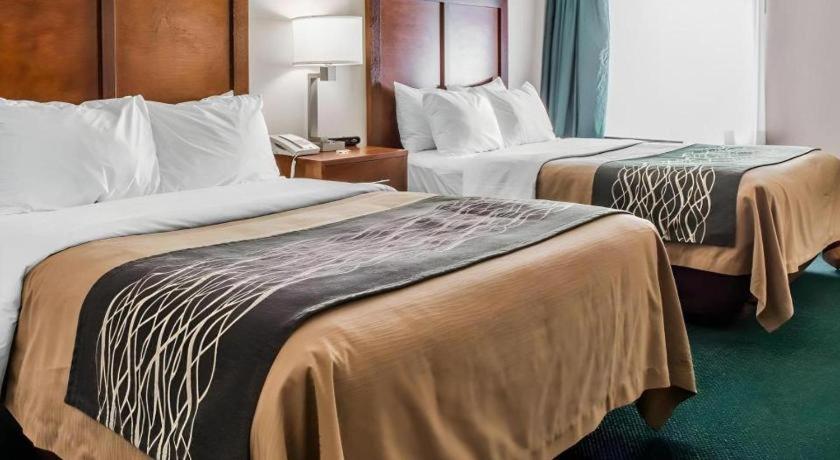 Quality Inn Waynesburg Екстер'єр фото